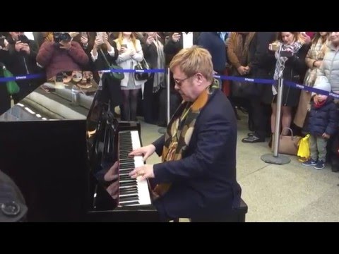 Elton John surprise performance London 2016