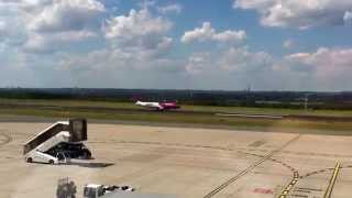 preview picture of video 'Wizz Air Airbus A320 Take Off Dortmund Airport'