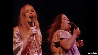 Somebody Groovy ( Live Monterey 1967) The Mamas and The Papas ~ Michelle Phillips voice added