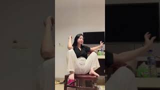 Download lagu Staying with aunt mp3