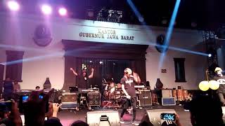 Download lagu 'BANDUNG JUARA' ASEP BALON feat FANNY SABILA mp3 Download lagu 'BANDUNG JUARA' ASEP BALON feat FANNY SABILA mp3