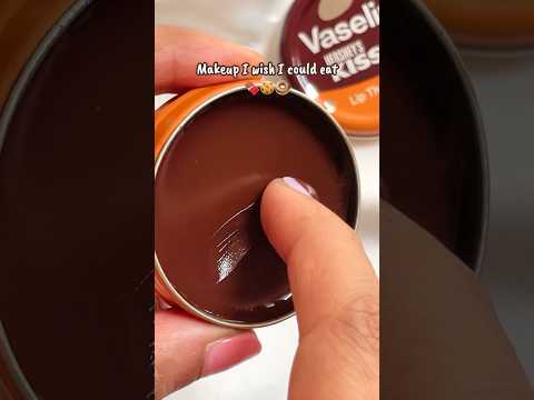 Jungkook’s fave Vaseline lip therapy but in Hershey’s kisses 🍪 🤎🍩