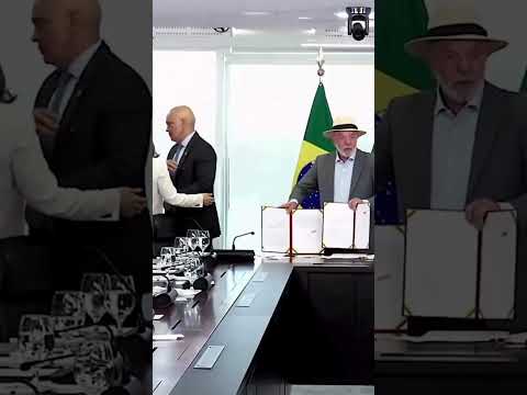 Flagrante: Lula convida Moraes para um café