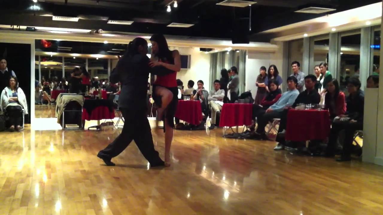 Andres Laza Moreno y Isabel Acuña - performance 4 @ 19 Feb 2011, Hong Kong