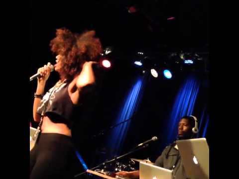 #15SecondStories by Zaneology.TV: Sam Lao performing w/ The Cannabinoids | #Indexfest