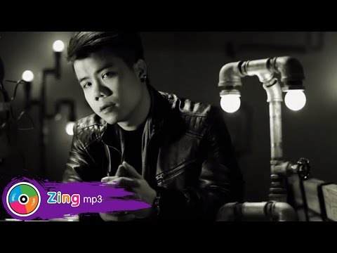 Thể hiện bởi Đinh Mạnh Ninh