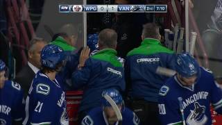Canucks’ Hansen leaves ice after suffering strange lower body injury
