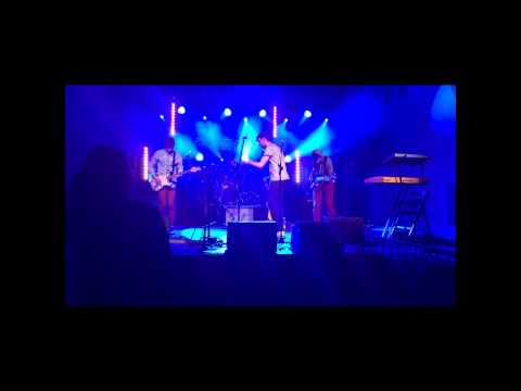 30daysofline - Lola Van Damme (Live)