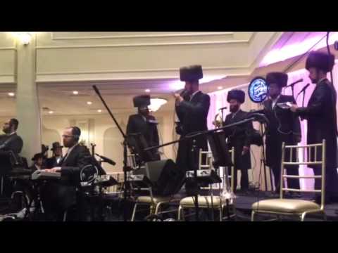 Avrum Mordche Schwartz with Shira Choir and Yanky Briskman keys Badchening at Hachnuses Sefer Tora