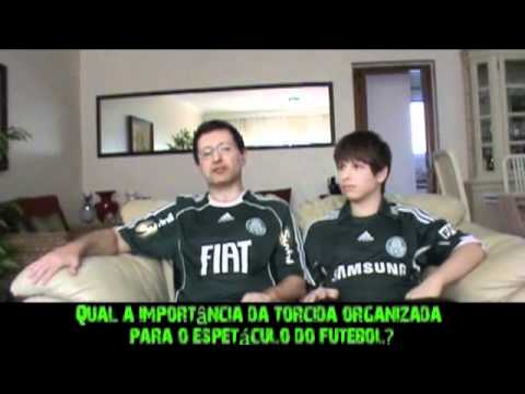 Qual a importância da torcida organizada para o espetáculo do futebol?