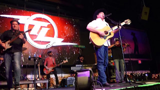 Tracy Lawrence - Speed of a Fool (Houston 12.11.15) HD