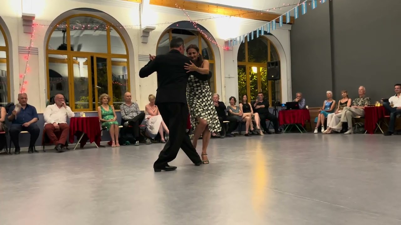 Video thumbnail for Esteban Moreno & Verónica Cordero - Tango : Una vez - Osvaldo Pugliese