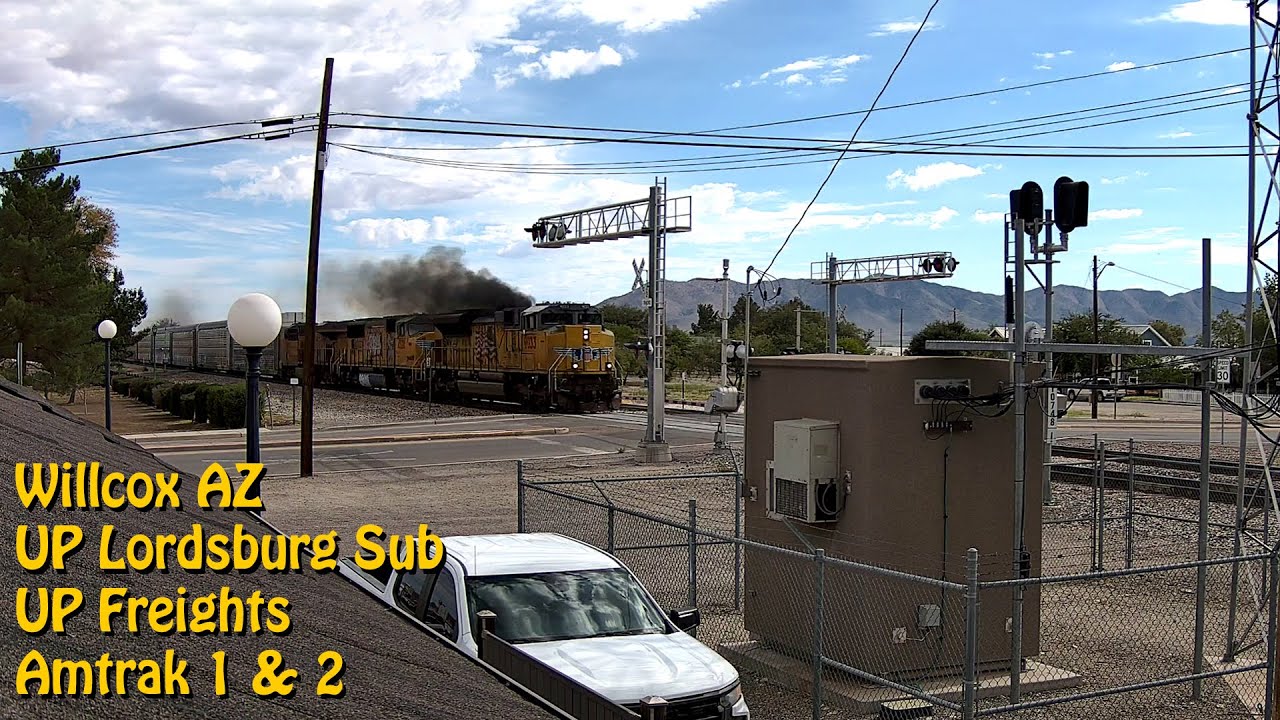 Live webcam view of Willcox Railroad Crossing Live Cam