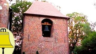 preview picture of video 'Dornum Ostfriesland: Kerkklokken Lutherse kerk (Glocke 1, 2)'