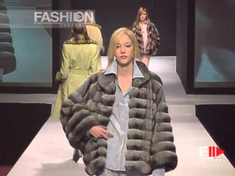 "Carlo Tivoli" Autumn Winter 2001 2002 2 of 5 Milan Pret a Porter by Fashion Channel