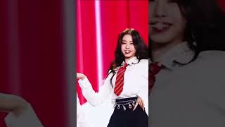 Download lagu IVE Wonyoung 'LOVE DIVE' fancam...edit.jm mp3