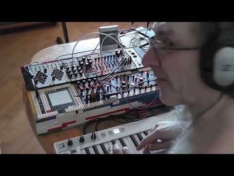 RYK Vector Wave - my first Polyphonic playing and sequencing