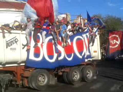 "Caravana del más grande de la pcia Club Guemes" Barra: Los Pibes &bull; Club: Güemes