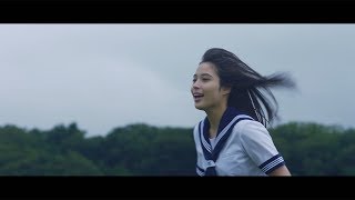 制服姿の広瀬アリス、自転車で“疾走”　映画「氷菓」主題歌「アイオライト」MVが公開