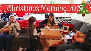 CHRISTMAS MORNING 2019 // What I Got for Christmas // Family Christmas