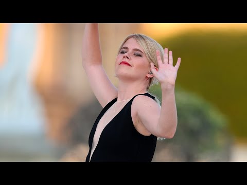 JO PARIS 2024 - La chanteuse Zaho de Sagazan ouvre la cérémonie de clôture aux jardins des Tuileries