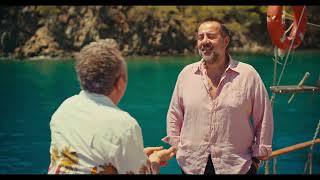 Ata Demirer ile Erkan Can Fethiye’nin mavisine daldı.