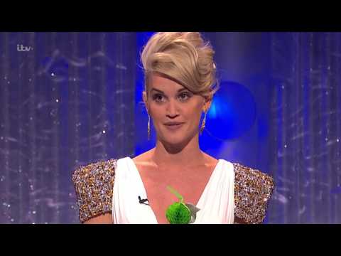 Ashley Loved Beth's Commitment To The Splits - Dancing On Ice