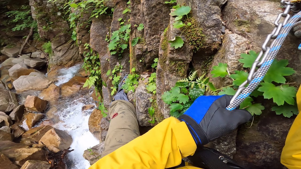 お山歩カメラ　武奈ヶ岳　八ツ淵の滝を巡る上級向けコースをお山歩