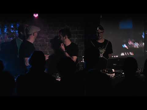 RuhrJS 2018 - { Live : JS } - Network - How they've build their Setup