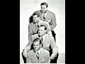 So The Bluebirds And The Blackbirds Got Together (1939) - The Modernaires