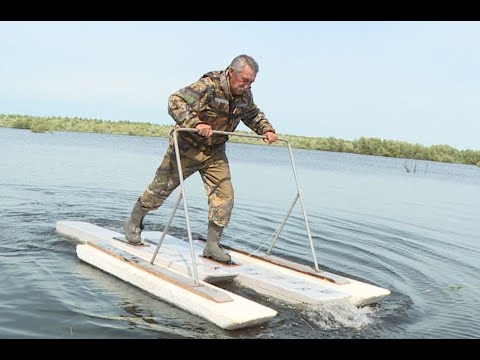 Пешком по воде: вартовчанин пересёк Обь на водных лыжах собственного изобретения