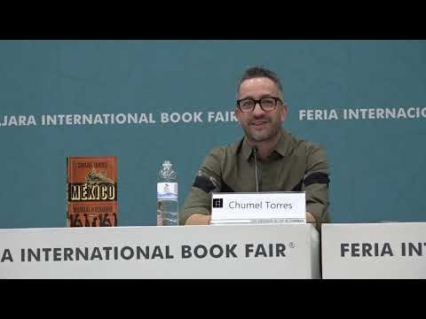Chumel Torres en la presentación del libro MÉXICO: MANUAL DE USUARIO en Fil Gdl. 2022