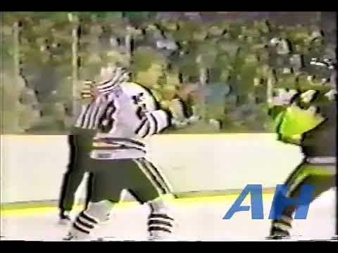 NHL Oct. 27, 1983 Al Secord,CHI v Marty McSorley,PIT Chicago Blackhawks Pittsburgh Penguins