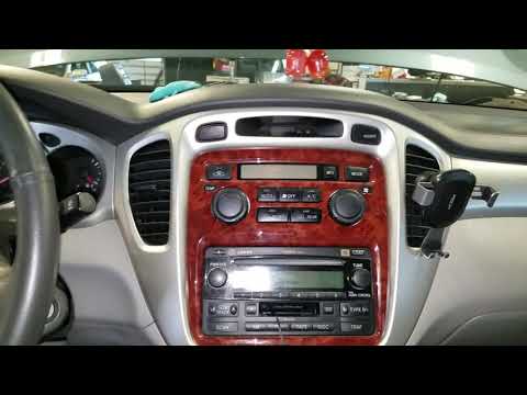 Toyota Highlander AC Compressor relay location 2005