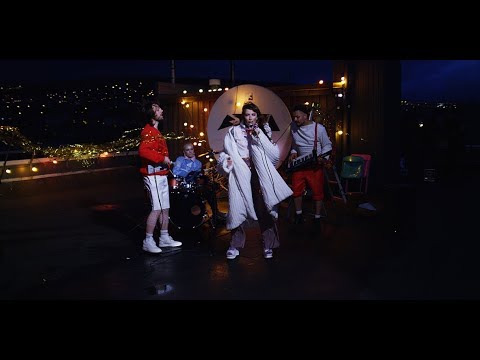 BYRTA feat. Silvurdrongur - Hennara dansigólv