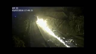 Polícia divulga sequência de imagens do acidente com caminhão na BR-277