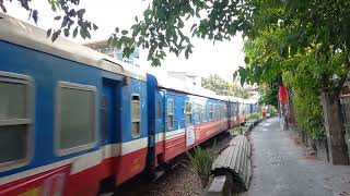 [5493] Tàu SE33 chuyến thứ hai sau lễ (04.05.25 - 6h37)