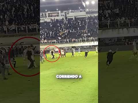 Niña Saltó Al Estadio! 🏟️😱🔥