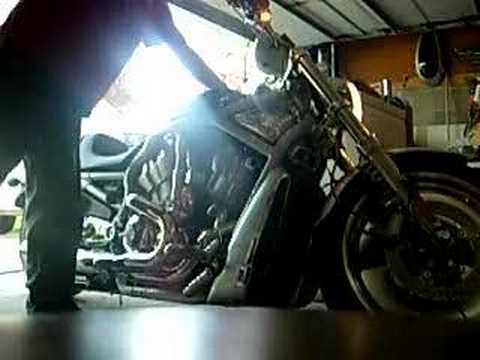 Harley-Davidson V-Rod Startup