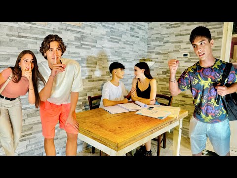 I MIEI AMICI BULLI MI HANNO SPIATO❤️!!! - by Charlotte M.