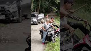 Download lagu aksi b3g4l dijalan sepi langsung dipindah 4l4mkan INt3l..#viralshort #vidioviral #trending #acting mp3