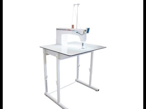 Four Feature Friday- Episode 2 Quiltmaker Pro 18 Versa Longarm Quilter