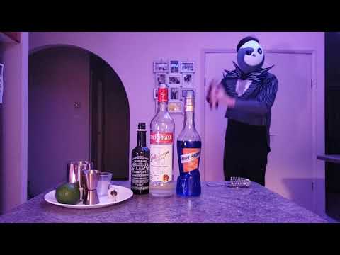 Eyeball Martini cocktail featuring The Pumpkin King - Jack Skellington #halloween #cocktail #howto