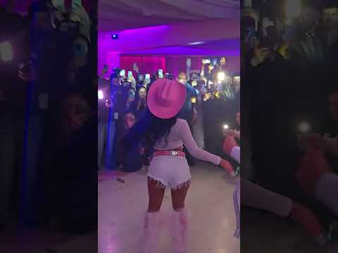 @Jenny69 #30niera PARTY 🥳