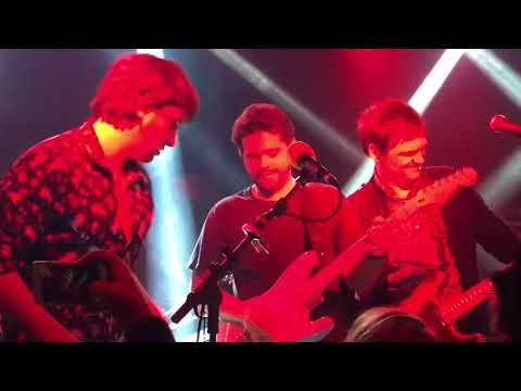 I Saw Her Standing There (feat. Samuel Rosa & Juliano Alvarenga) - Beatles Rock Show