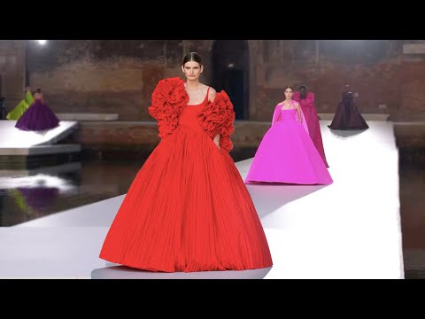 Valentino Haute Couture Есен/Зима 2021/22
