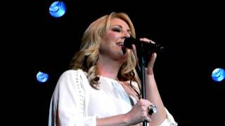 Lee Ann Womack &quot;The Bees&quot; Ada, OH 9/25/10