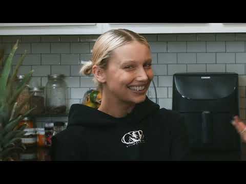 CAILIN RUSSO + ONES TO WATCH PINEAPPLE CRUSH EDITION