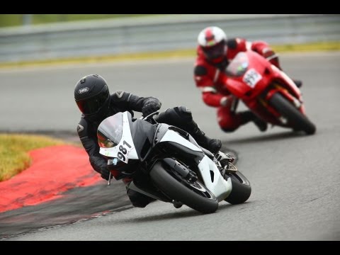 PEOPLE ARE AWESOME - RACE TRACK 2013