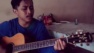 Download lagu Keren! Pengamen suara emas ( zona nyaman cover) mp3